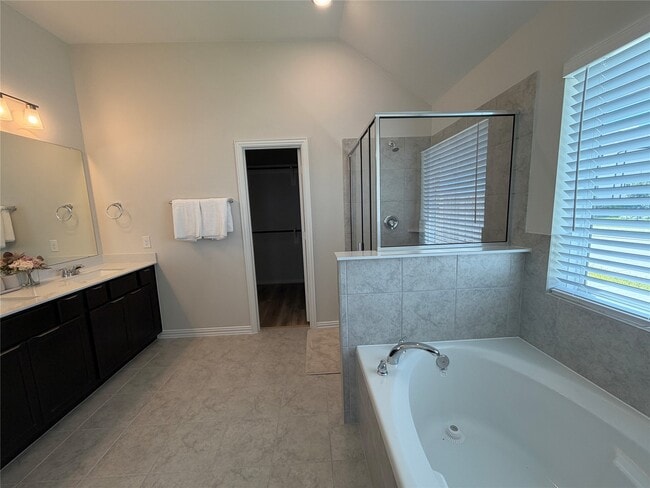 Building Photo - 16603 Villa Del Luna Ln