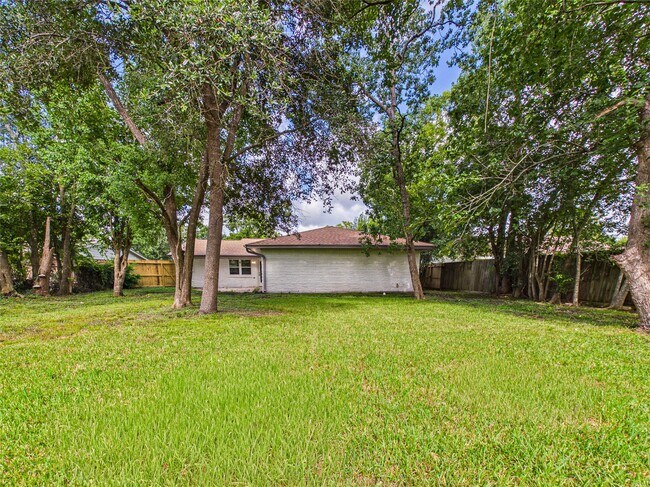 Building Photo - 135 Highland Terrace Dr