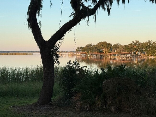 Building Photo - 16771 Turtle Hatch Dr