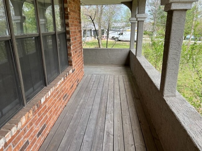 Building Photo - Four Bedroom Home on Over Half an Acre in Vandergriff School District