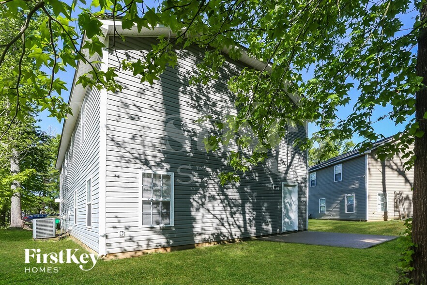Building Photo - 506 Morningside Rd