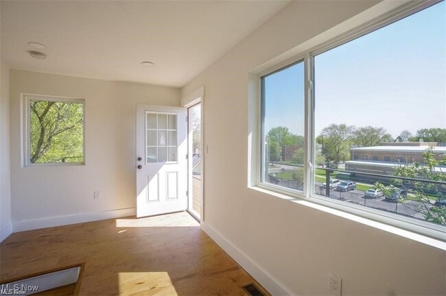 Building Photo - 4210 Peach Ct