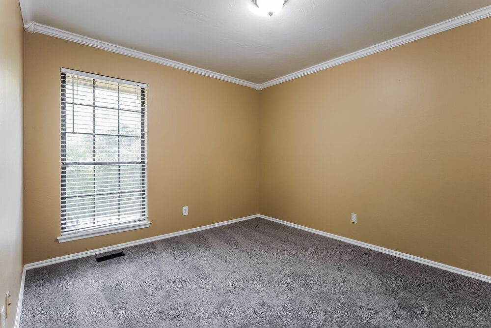 Building Photo - 2700 Shady Tree Ln