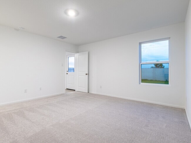 Building Photo - 31406 Pratola Serra Cir