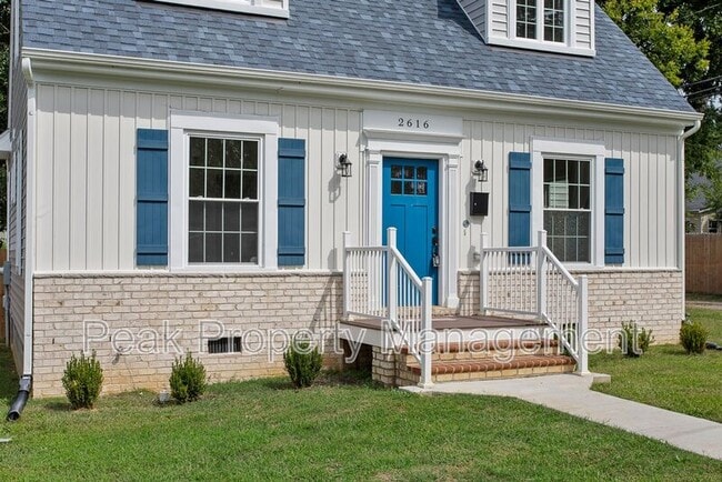 Building Photo - 2616 Redwood Ave