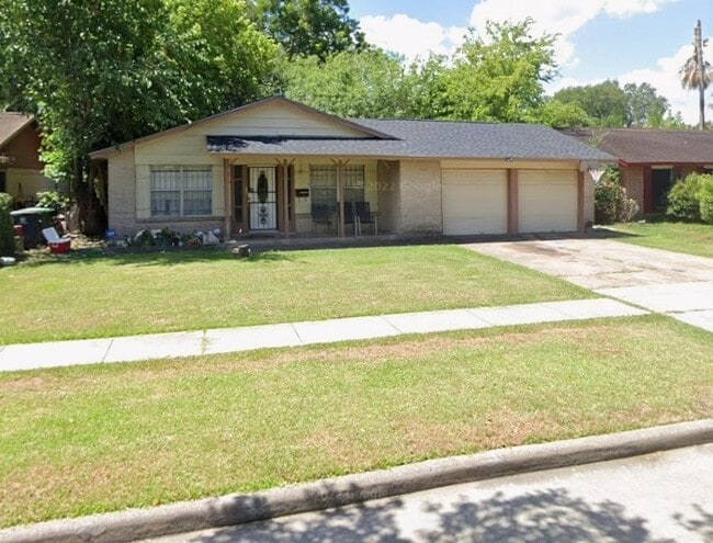 Building Photo - 3931 Rosebud Dr
