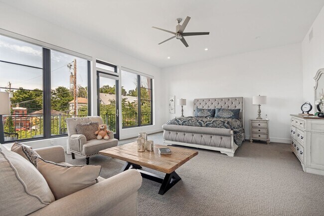 Building Photo - Fully Furnished Luxury Home In The Avenues