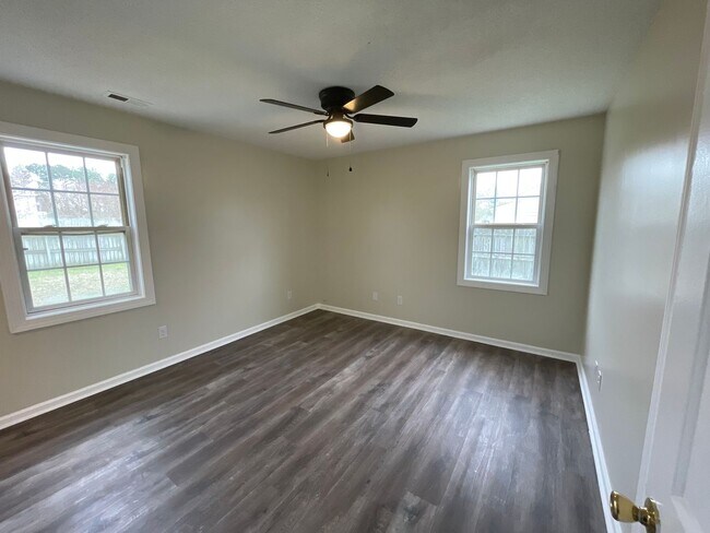 Building Photo - 3703 Lear Ct NW