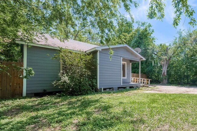 Primary Photo - 4810 Carmen St