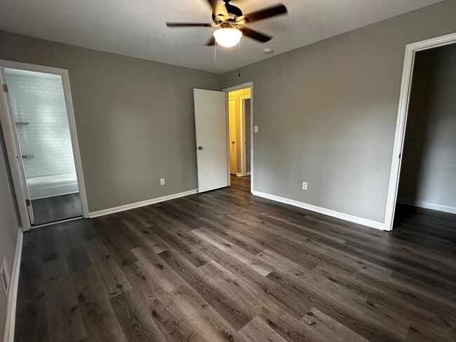 Building Photo - Oak Lake - Columbia County