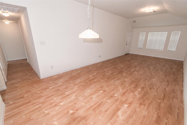 Building Photo - 2434 Sailors Way