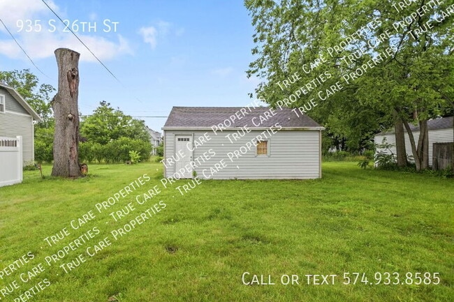 Building Photo - 935 S 26th St