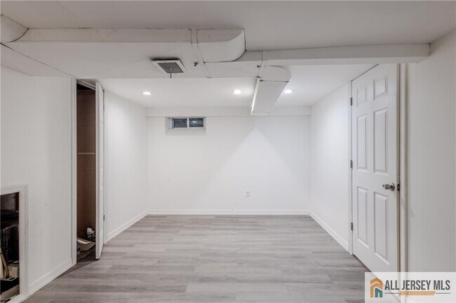 Building Photo - 9 Haven Terrace