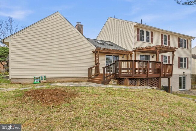 Building Photo - 7520 Royal Dominion Dr