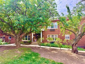 Building Photo - Arlington Gazebo Love, One Bedroom Close to Everything near Ballston