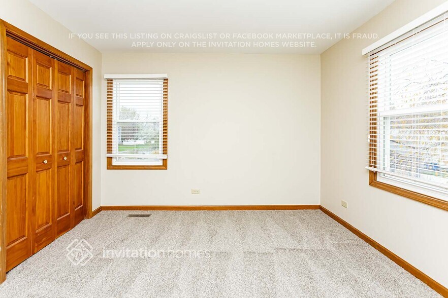 Building Photo - 1870 Ridgemont Ct