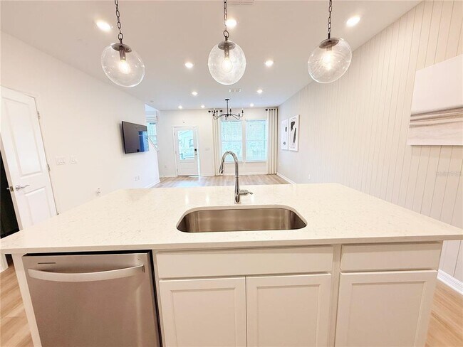 Building Photo - 11376 Blue Bay Dr