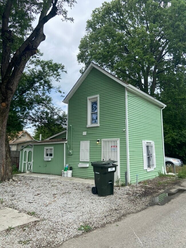 Primary Photo - 180 Hayden Ave
