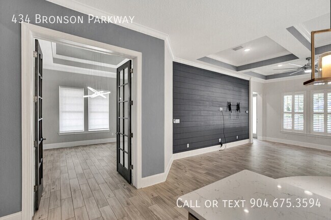 Building Photo - 434 Bronson Pkwy