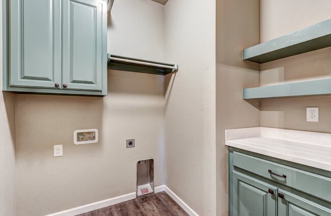 Building Photo - NEWER HOME IN MUSTANG SCHOOL DISTRICT AVAI...