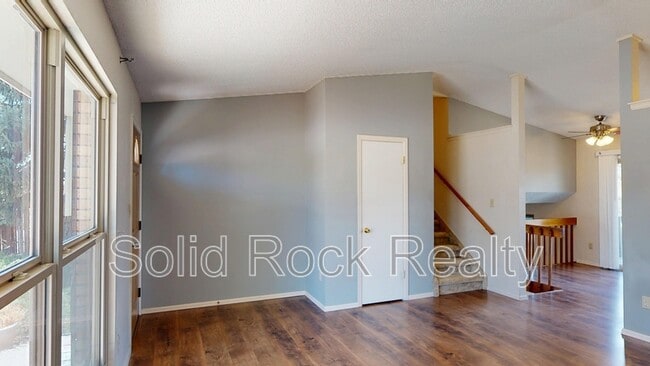Building Photo - 2465 Ptarmigan Ln