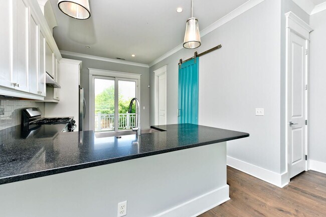 Building Photo - Brooklyn Art District | 2-Bedroom, 2.5 Bath