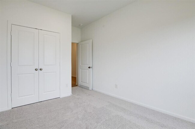 Building Photo - 27506 Spearmint Ridge Dr