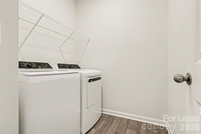 Building Photo - 1715 Troon Dr