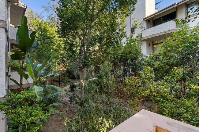 Building Photo - 3480 Barham Blvd