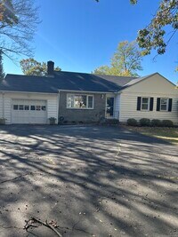 Building Photo - 2536 Boston Post Rd