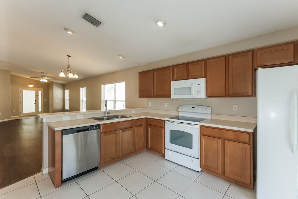 Building Photo - 7804 Maroon Peak Dr