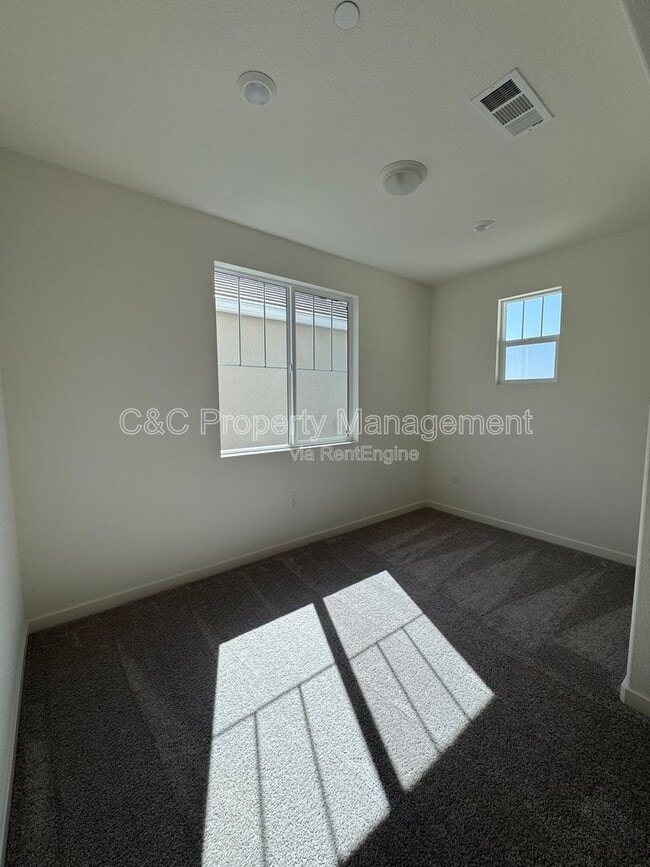 Building Photo - 5339 Shenandoah Vly Ln