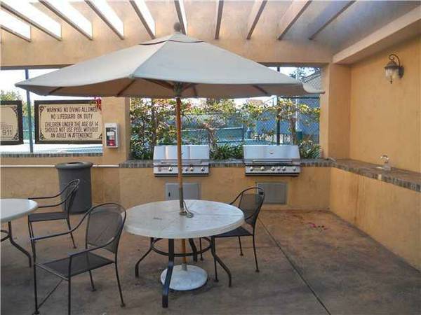 BBQ Area - 3969 Nobel Dr