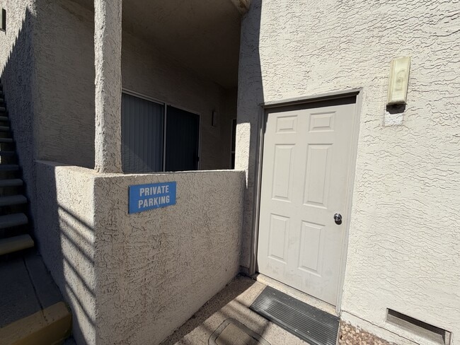 Building Photo - 6250 W Flamingo Rd