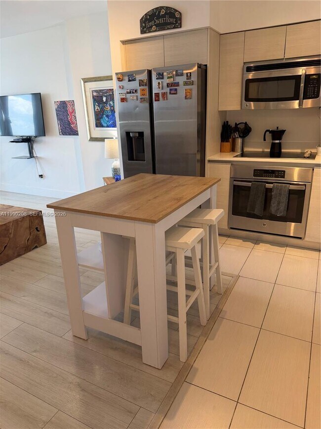 Building Photo - 4250 Biscayne Blvd