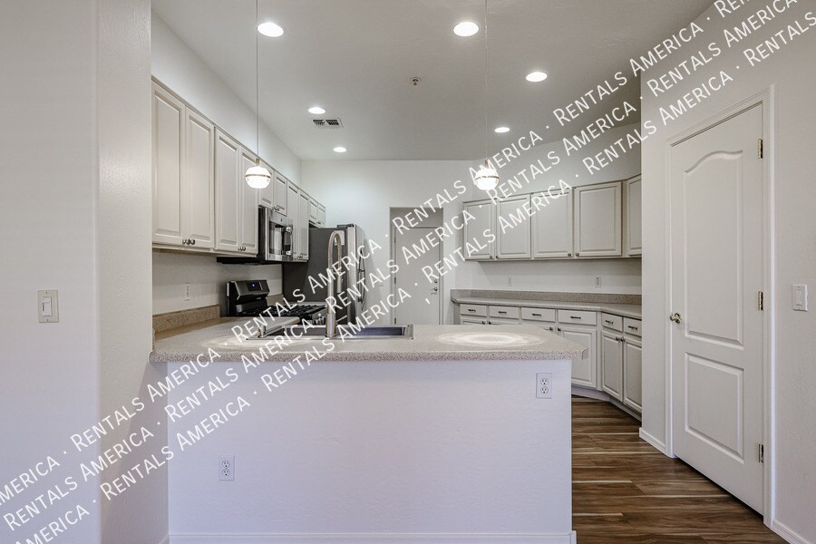 Building Photo - 5415 E McKellips Rd