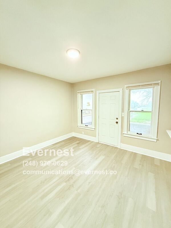 Building Photo - 5440 Milford St