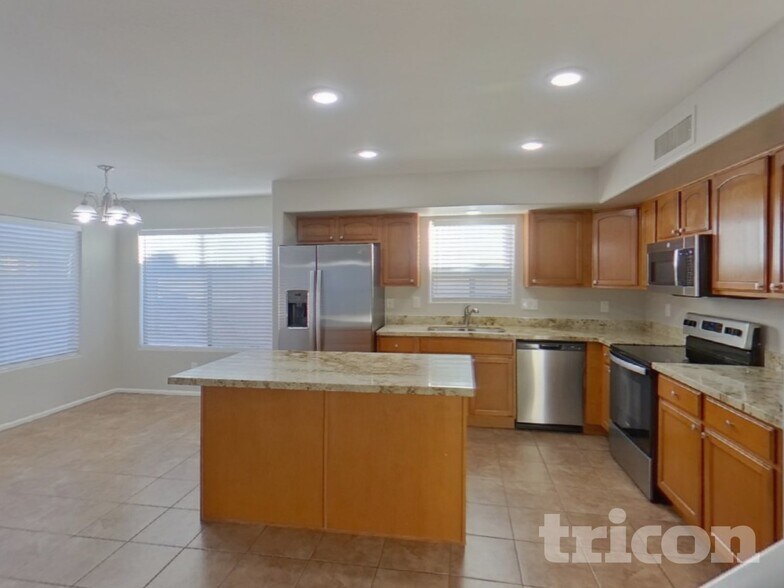 Building Photo - 42026 Colby Dr