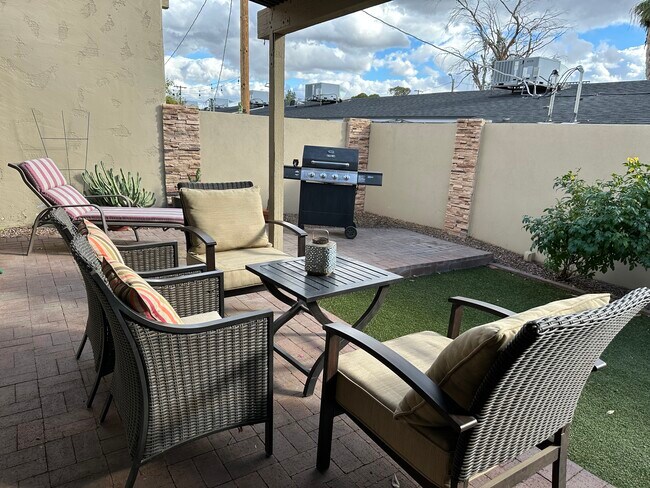 Building Photo - 4226 N 22nd St