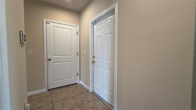 Building Photo - 1481 Haines Dr