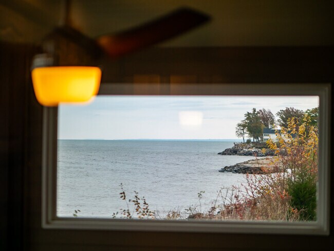 Building Photo - 32414 Lake Rd