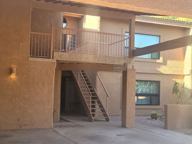 Building Photo - 16209 E Rosetta Dr