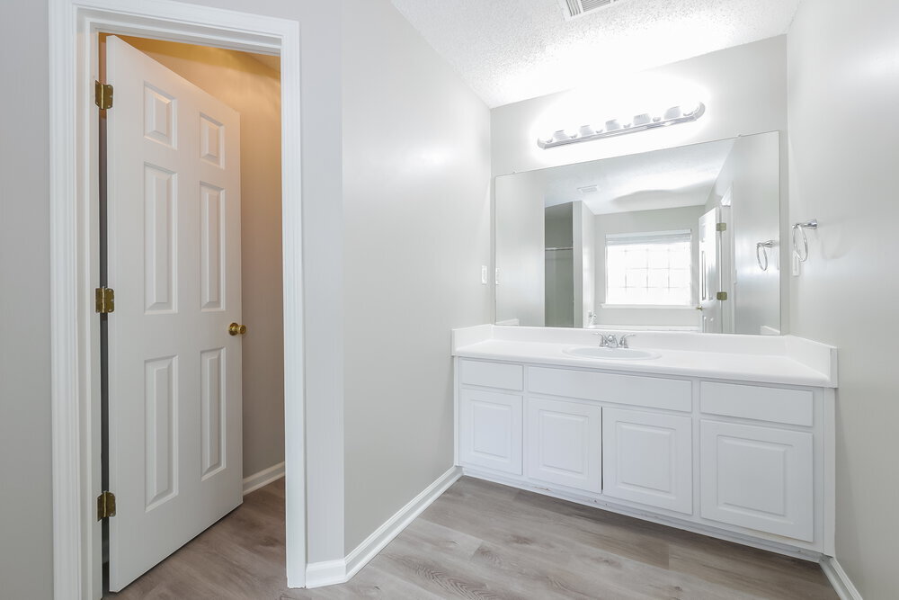 Building Photo - 314 The Gables Dr