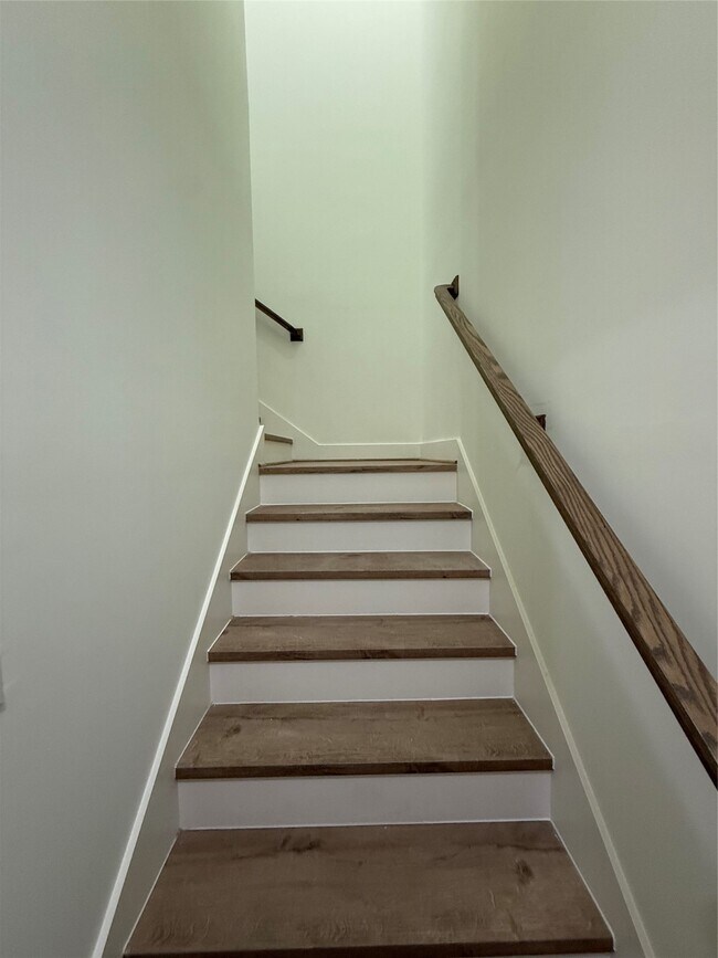 Building Photo - 1815 McKee St