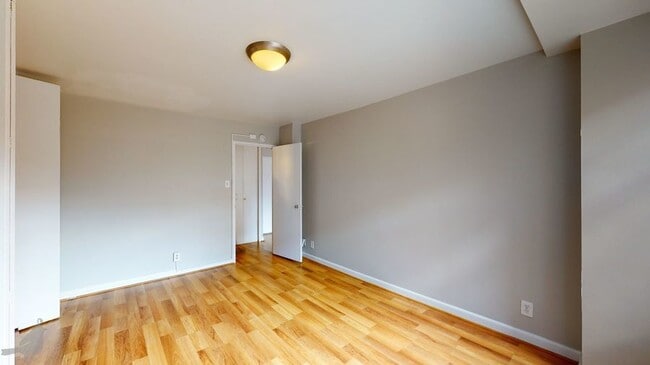Building Photo - 1545 18th St NW