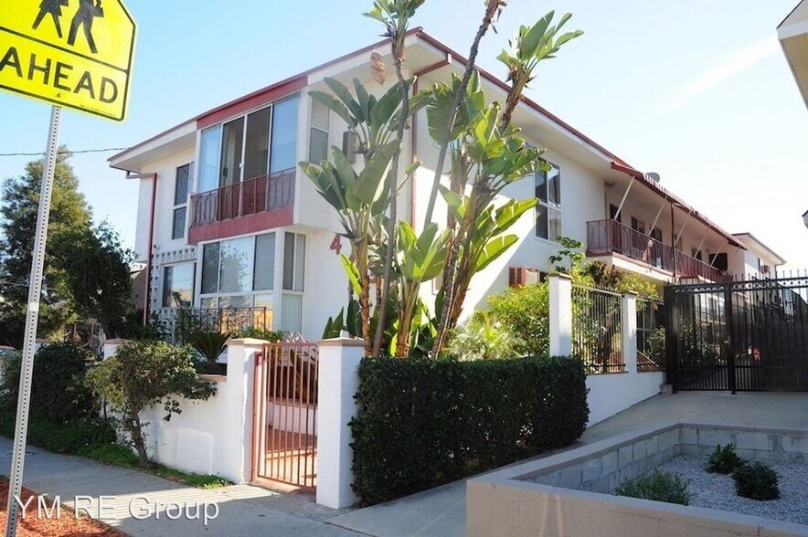 Building Photo - 4432 Franklin Ave