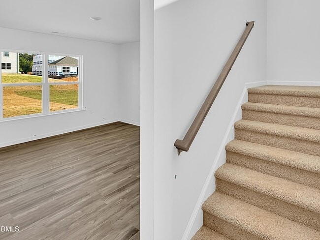 Building Photo - 287 Palm Dr