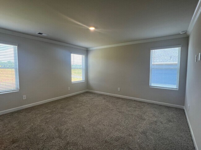 Building Photo - BRAND NEW - 3 Bed/2.5 Bath Home - Conover ...