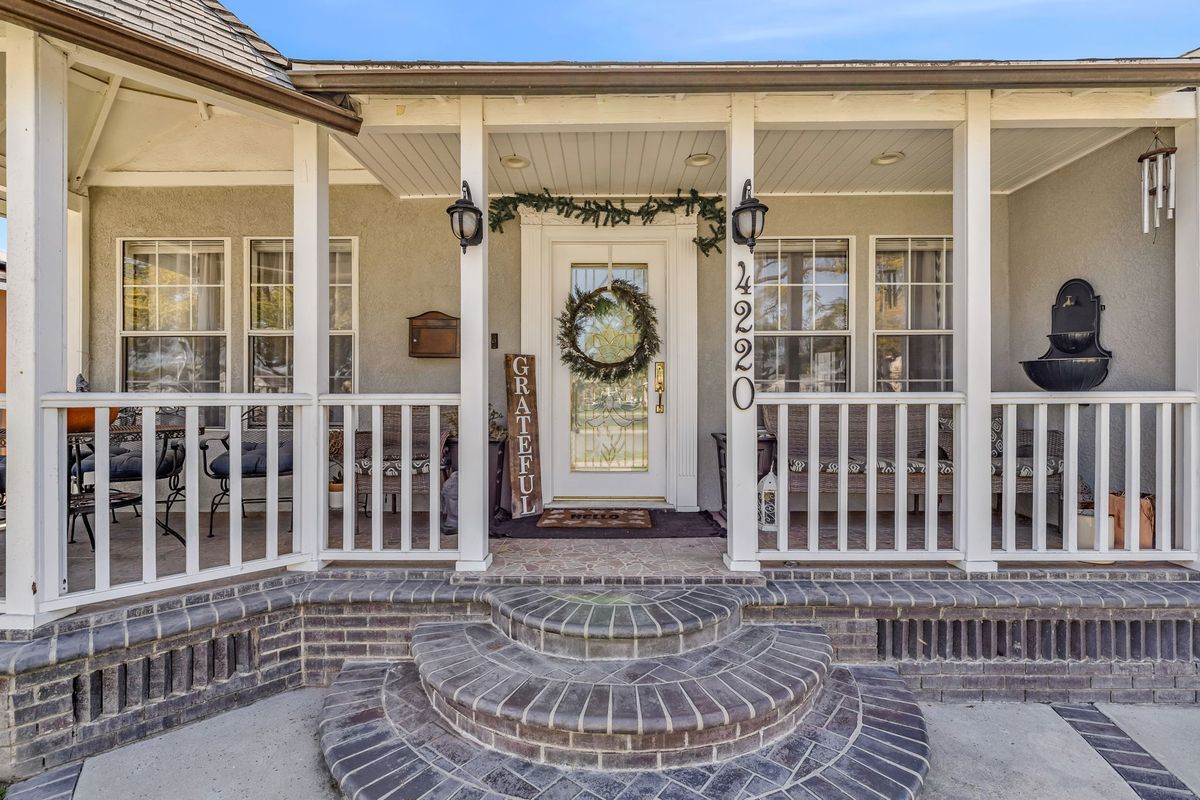 Building Photo - 4220 Los Coyotes Diagonal