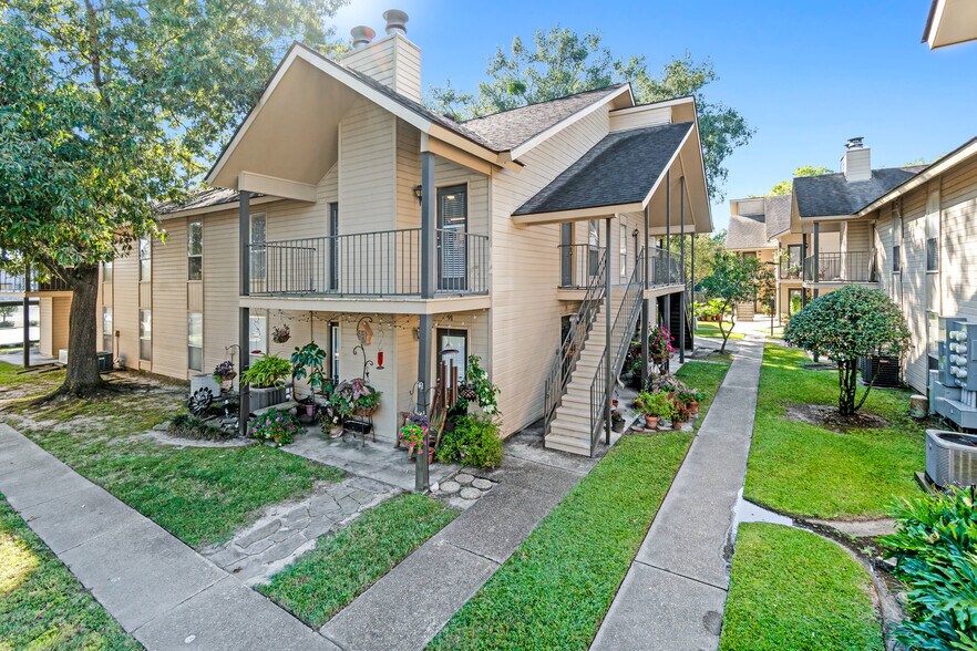 Building Photo - 11011 Cal Rd